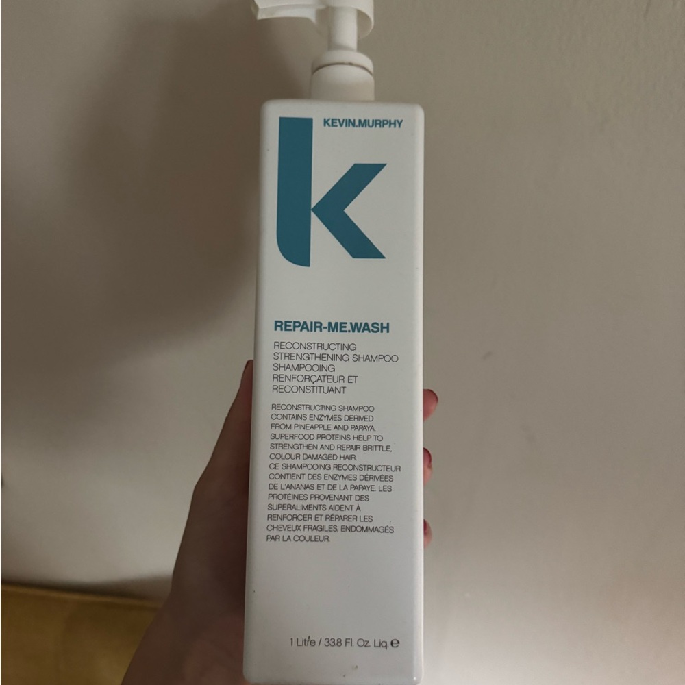 KEVIN.MURPHY Repair-Me.Wash Reconstructing Strengthening Shampoo